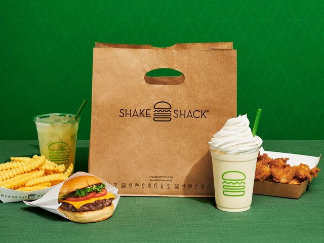 c4fa1e1c-7365-4057-a1df-d006765a6b75-shake-shack-app-creative_food.jpg