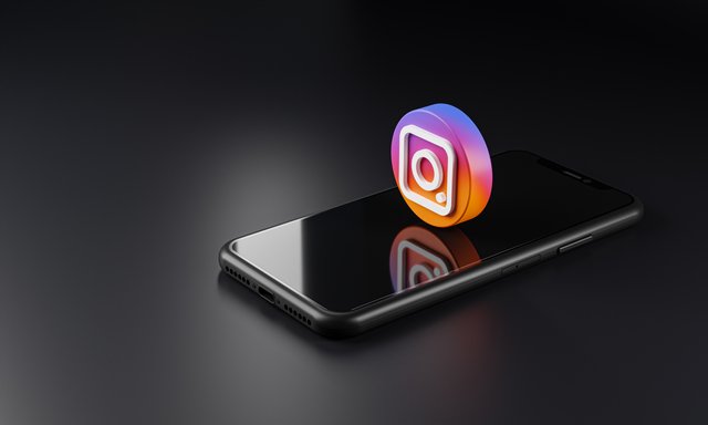 instagram-logo-icon-over-smartphone-3d-rendering.jpg