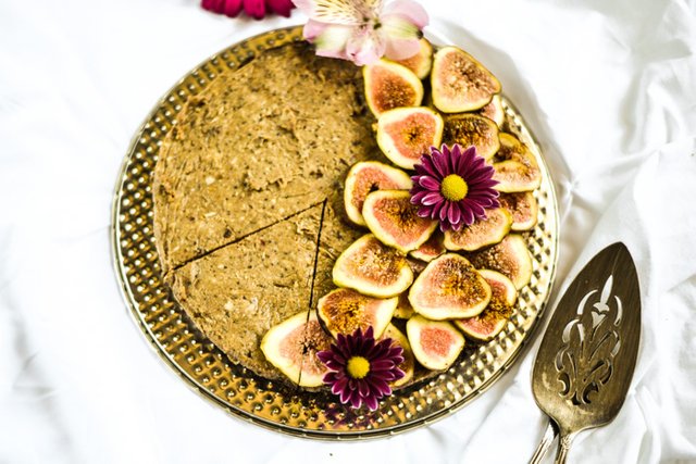 Granola Crusted Cashew Cream Tart (V+GF)-2.jpg