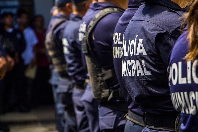 policeman-3856592_640.jpg