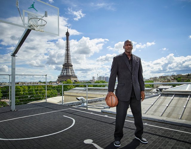 Michael-Jordan-Paris.jpg