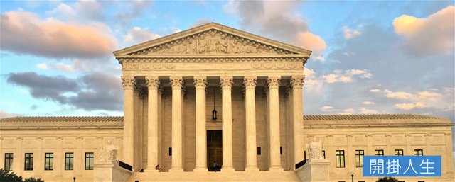 United States Supreme Court Building.jpg