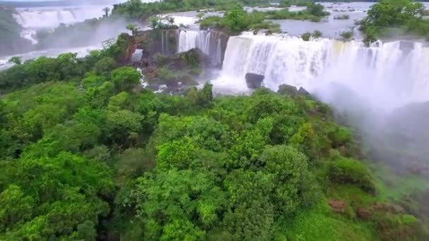 depositphotos_172433898-stock-video-iguazu-semicircular-falls-national-park.jpg