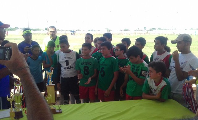 CAMPEONES3.jpg