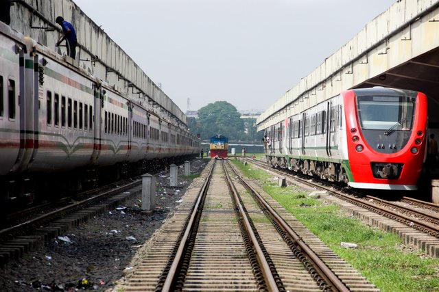 Bangladesh_Railway,_Komlapur_Railway_Station.jpg