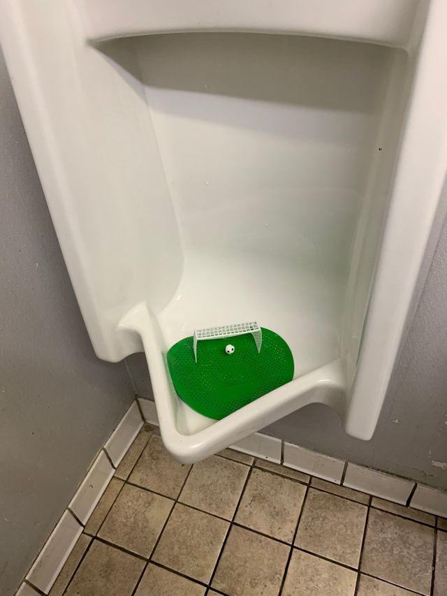 Great Idea Mens Urinal Soccer Goal 男子トイレにサッカーゴール Steemit