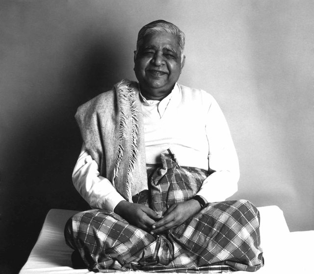 Goenka.jpg