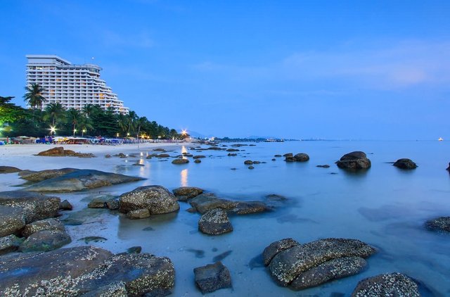 Hua Hin beach is glorious during the summer months of march to may.jpg