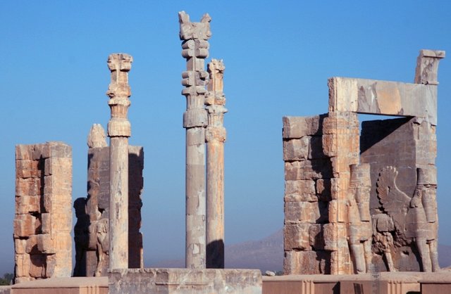 7.7 Persepolis Gate of All Nations.jpg