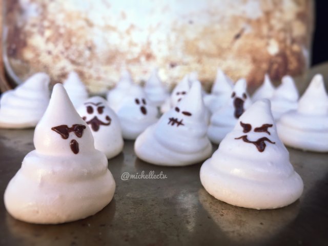 mc_meringue_ghost1.JPG