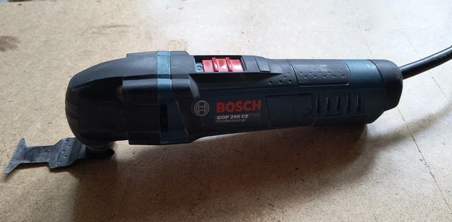 Oscillating Multi-Tool.jpg