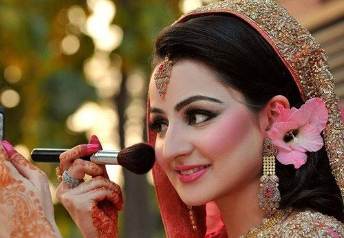 hindu-bridal-makeup-1.jpg