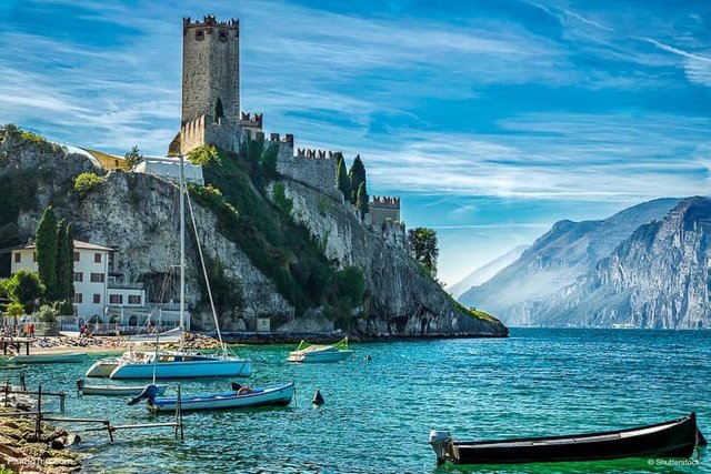 Old-Castle-in-Malcesene-Lake-Garda-Italy.jpg