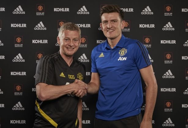 0_Manchester-United-Unveil-New-Signing-Harry-Maguire.jpg