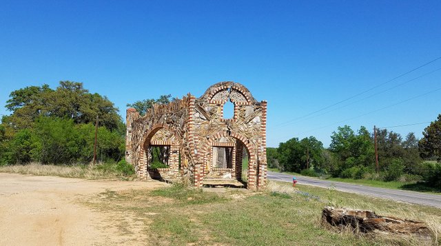 oldstonegasstation1.jpg