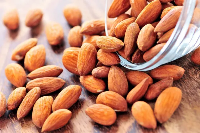 Raw-Food-Almond-food-Nut-Snack.jpg