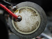 220px-2007-07-24_Piezoelectric_buzzer.jpg