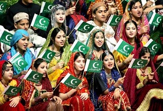 pakistanis-14622s.jpg