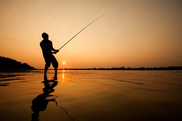 silueta-hombre-pescando-rio_28717-114.jpg