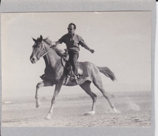 Éric à cheval.jpeg