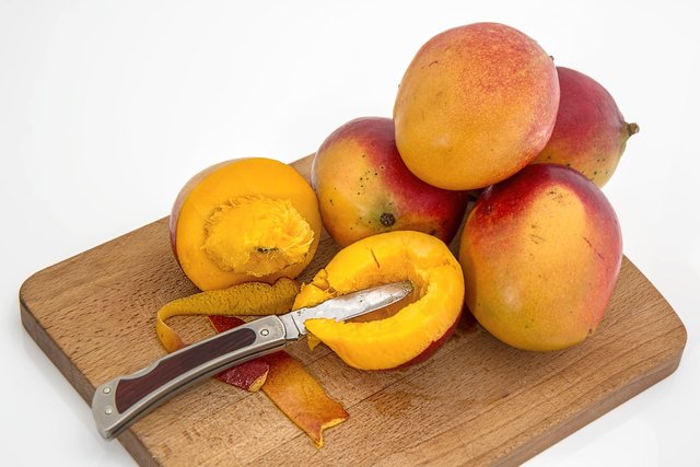 MaxPixel.freegreatpicture.com-Juicy-Tropical-Fruit-Healthy-Vitamin-C-Mango-Sweet-642957.jpg