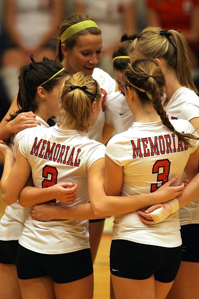 volleyball-team-1520918_1280.jpg