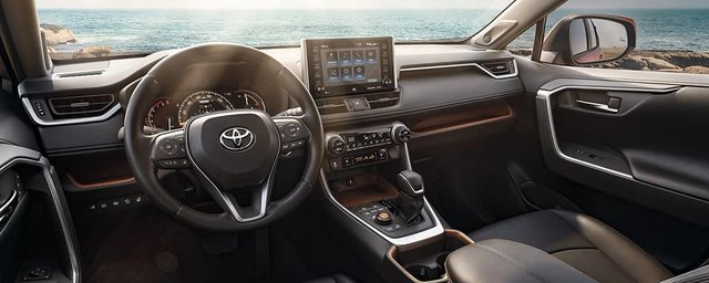 2021-RAV4-interior.jpg