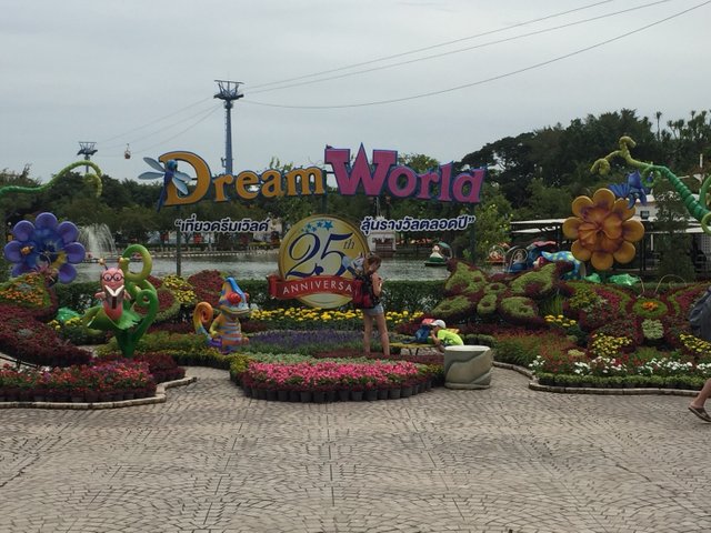 Dream World Thailand - Theme Park Near Bangkok - Go Guides