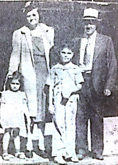 I Valdivia y Oline Valdivia con hijos Jerry y Carolyn marzo 1941 portada La Voz Bautista.PNG