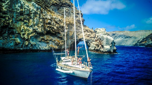 Group_Ascension Island_001_©Delos.jpg