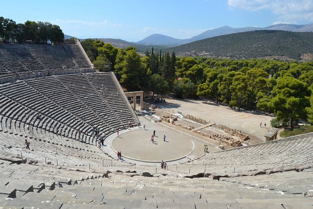 epidaurus-1502998_1280.jpg