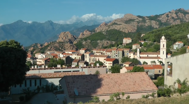 16.-Córcega-(Piana)-panorama.png