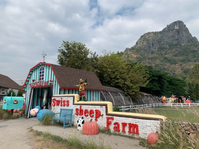 Swiss Sheep Farm22.jpg