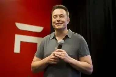 Tesla-CEO-Elon-Musk-speaks-about-new-Autopilot-features-during-a-Tesla-event-in-Palo-Alto-California-October-14-2015..jpg