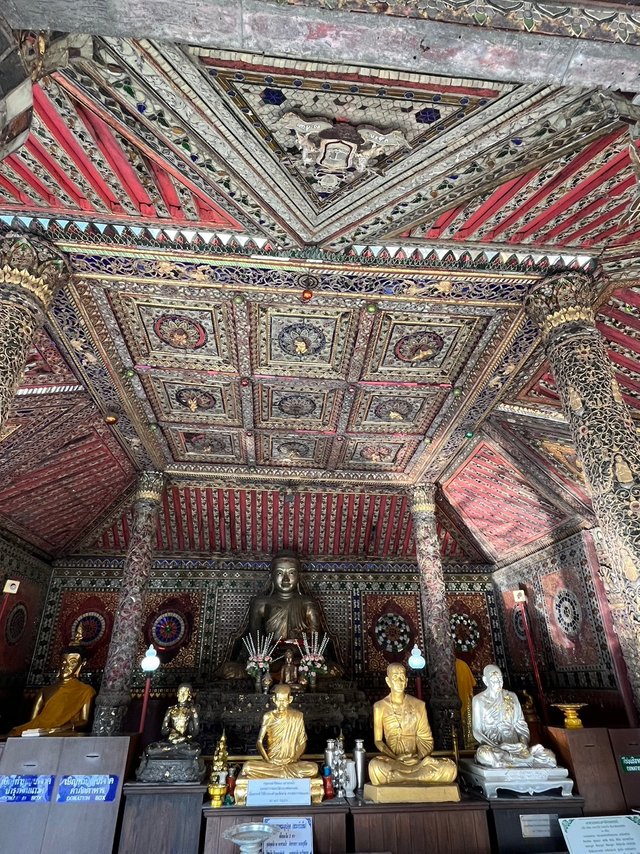 Wat Phra Kaew Don Tao Suchadaram11.jpg