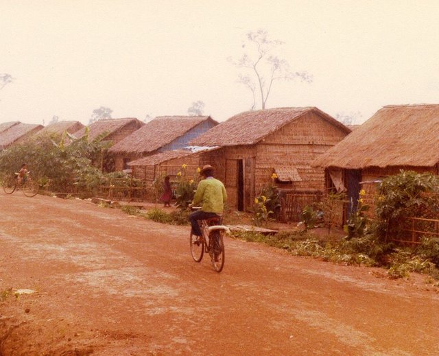 1280px-Houses_in_Nong_Samet.jpg