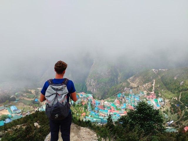 guide and porter for nepal.jpeg
