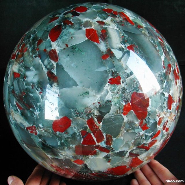 African-Bloodstone-Crystal-Ball-09.jpg