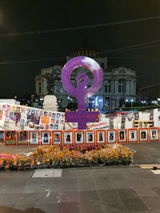 A_memorial_against_femicide_in_Mexico-2.jpg