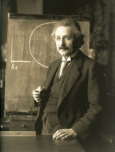 375px-Einstein_1921_by_F_Schmutzer_-_restoration.jpg