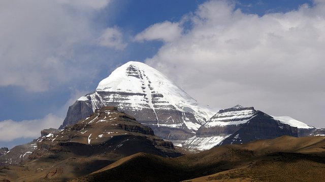 mount-kailash-3192640_960_720.jpg