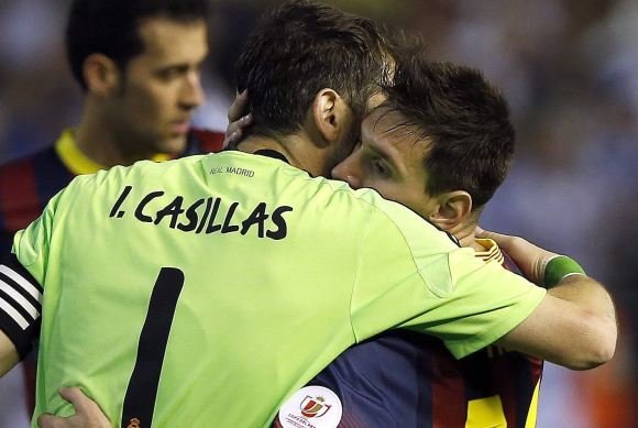 casillas-messi-copa-efe.jpg