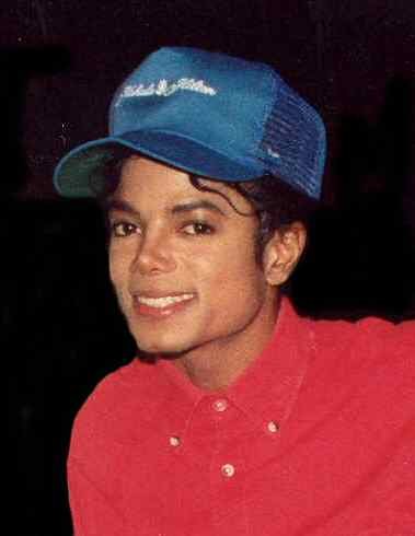 https___upload.wikimedia.org_wikipedia_commons_7_7d_Michael_Jackson_1988.jpg