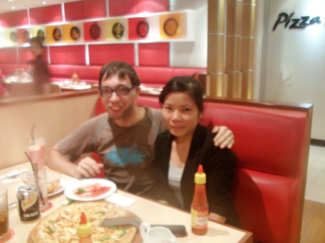 2014-02-18 - Tuesday - Pizza Hutt Katie Leaf Pagoda Q12 Class Lost Late FIght - COUPLE 1909131_582636108498017_1433417599_o.jpg