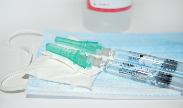 syringe-5629839_1280.jpg