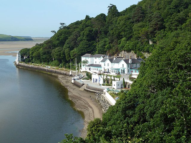 Gwesty_Hotel,_Portmeirion_(9485555146).jpg