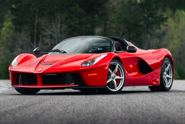 brand-new-2017-ferrari-laferrari-aperta-sells-for-53-million-sets-new-record-188397_1.jpg