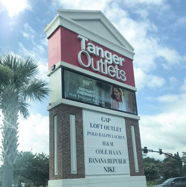 nike outlet charleston