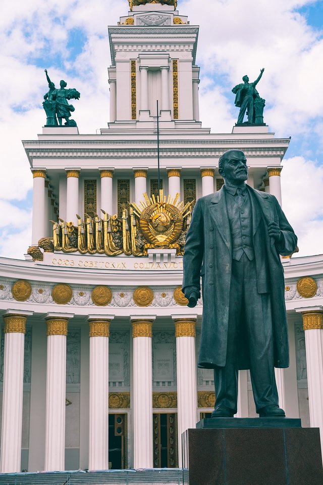 lenin-4327806_1280.jpg