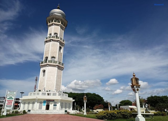 Masjid2_.jpeg